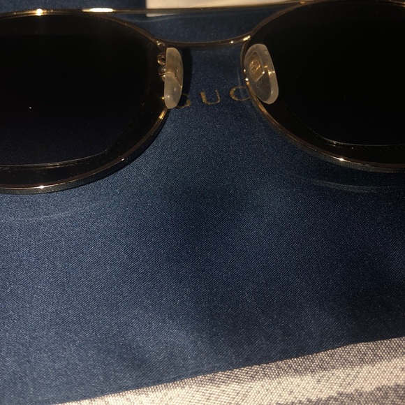 Gucci Sunglasses - Picture 5 of 6